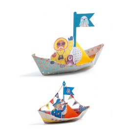 Origami - Schiffe auf dem Wasser